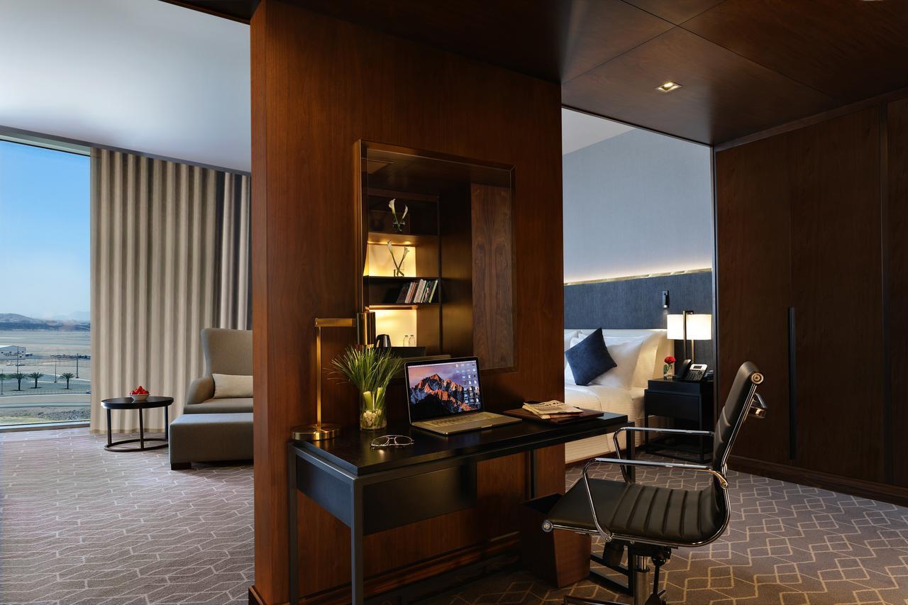 Millennium Madinah Airport Hotel 5*
